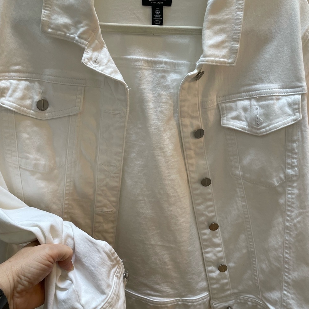 Jones New York Classic White Jean Jacket